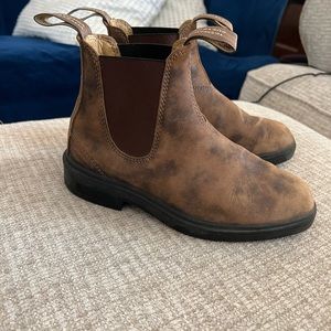 Rustic Brown Blundstones